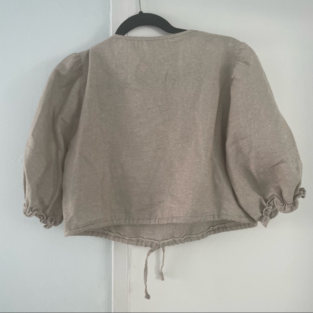 Lisa Says Gah Gold Puff Sleeve Linen Top - Picture 5 of 11
